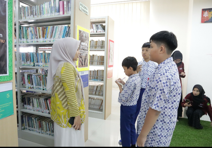 UPT Perpustakaan IAIN Palopo Sambut Hangat Kunjungan Siswa-Siswi SD-IT Al Hikmah
