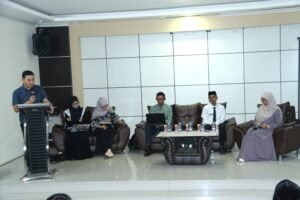 Gelar Workshop, IAT UIN Palopo Ajak Mahasiswa Menulis & Berkompetisi di Kancah Ilmiah