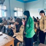 AI Bukan Sekadar Buat Tugas! Mahasiswa UIN Palopo Ajak Siswa SMAN 6 Melek Literasi Digital
