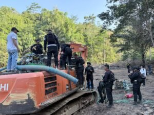 Gerebek Tambang Emas Ilegal di Bua, Polres Luwu Amankan 2 Operator & Sita 4 Ekskavator