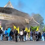 Geruduk DPRD, PMII Maros Desak Pemkab Evaluasi Persoalan Air Bersih, BBM, LPG hingga Listrik