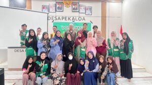 Bahas Kedekatan Emosional Anak, Mahasiswa KKN UIN Palopo Gelar Seminar Parenting di Desa Pekaloa