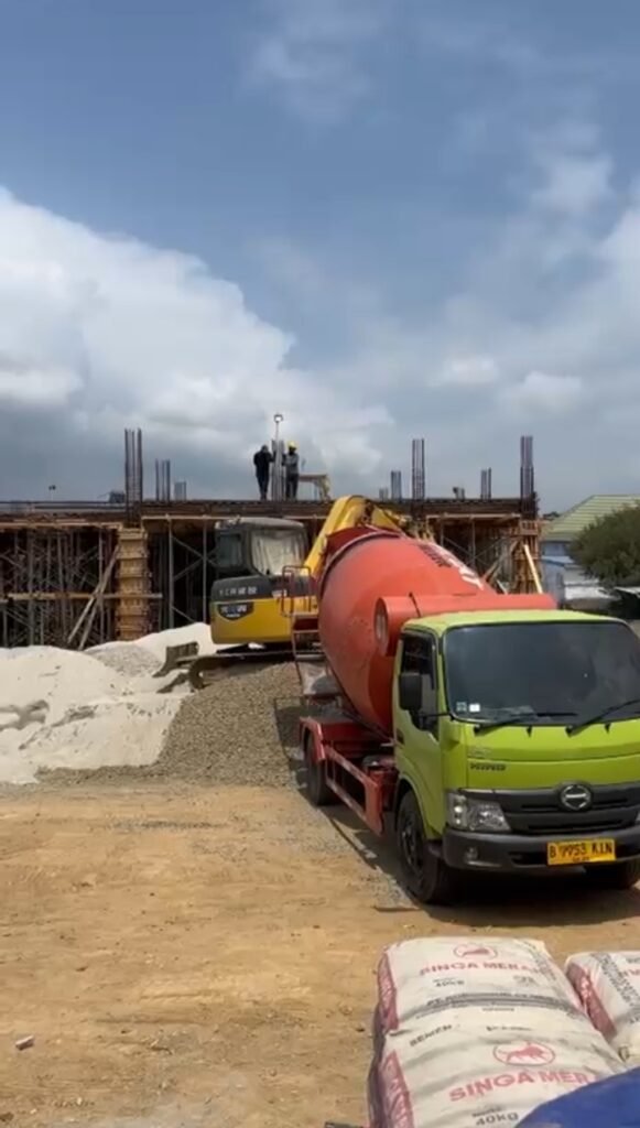 Progres Proyek Rehabilitasi Gedung PN Palopo Rp19,1 Miliar Tertinggal, LCC & PBH Andi Djemma Soroti Pengawasan